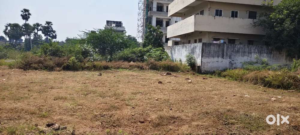 మంగళగిరి హైవేకి అతి సమీపంలో apsp బెటాలియన్ ప్రక్కన ప్లాట్