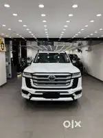 Toyota Land Cruiser ZX petrol, 2025, Petrol