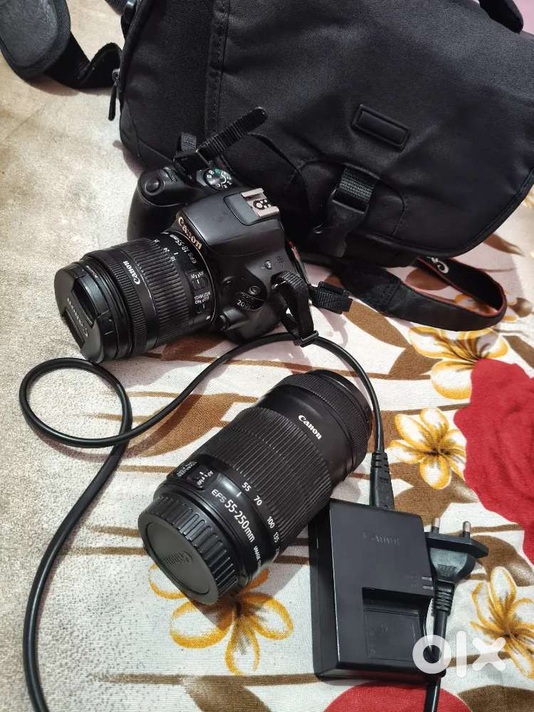 Canon 200D Camera for sale.