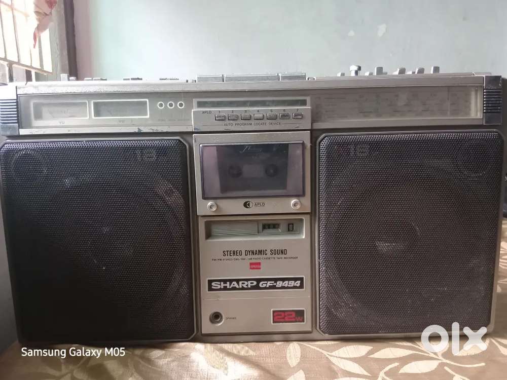 Vintage sharp GF-9494 stereo boombox