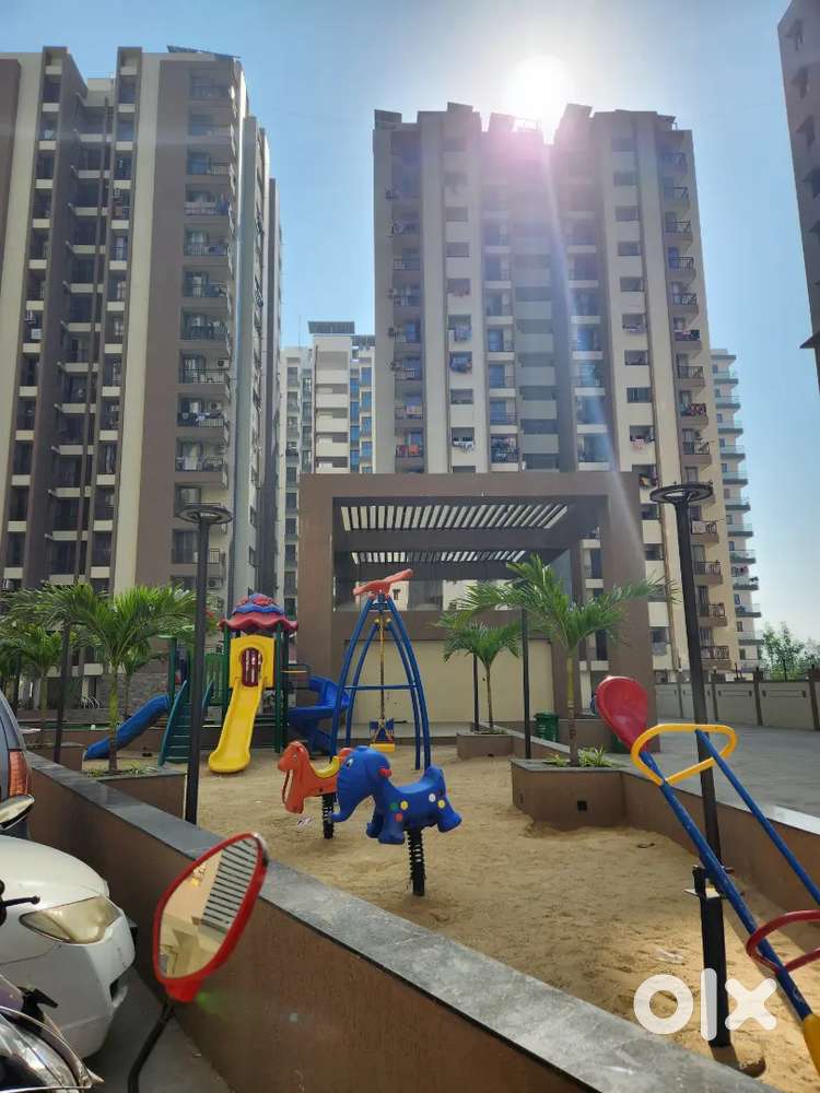 Prime location 3 bhk luxury flat rent and luxury apartments