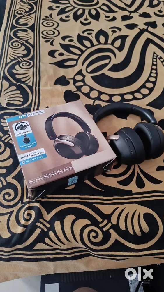 1 Month Old Soniq Headphones