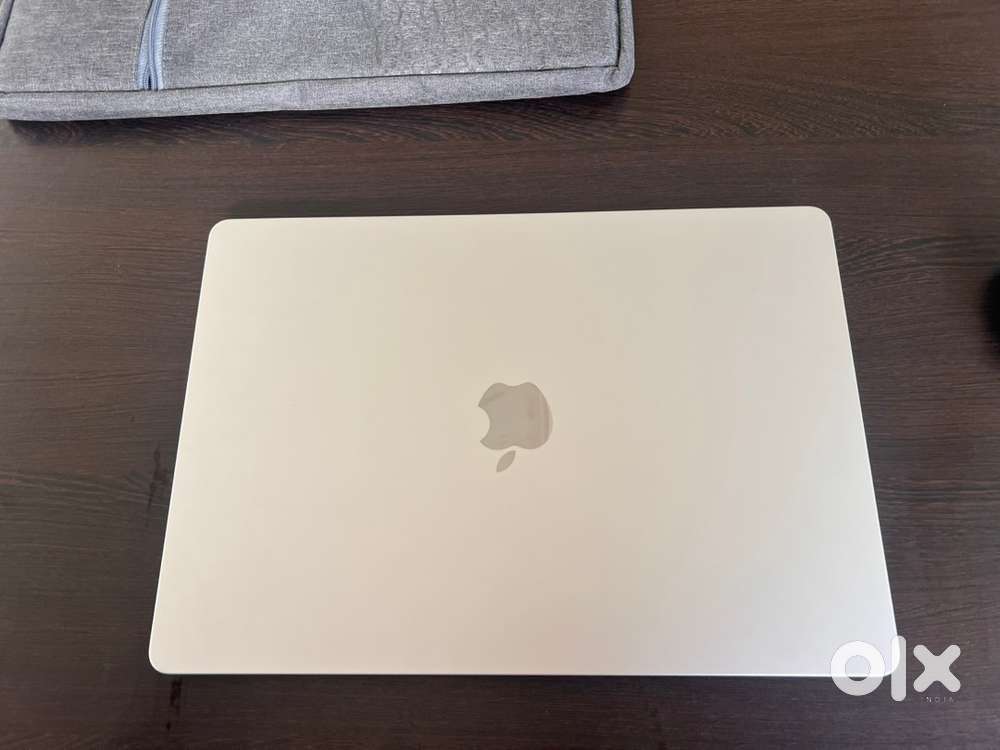 Macbook Air M2 15 Inch