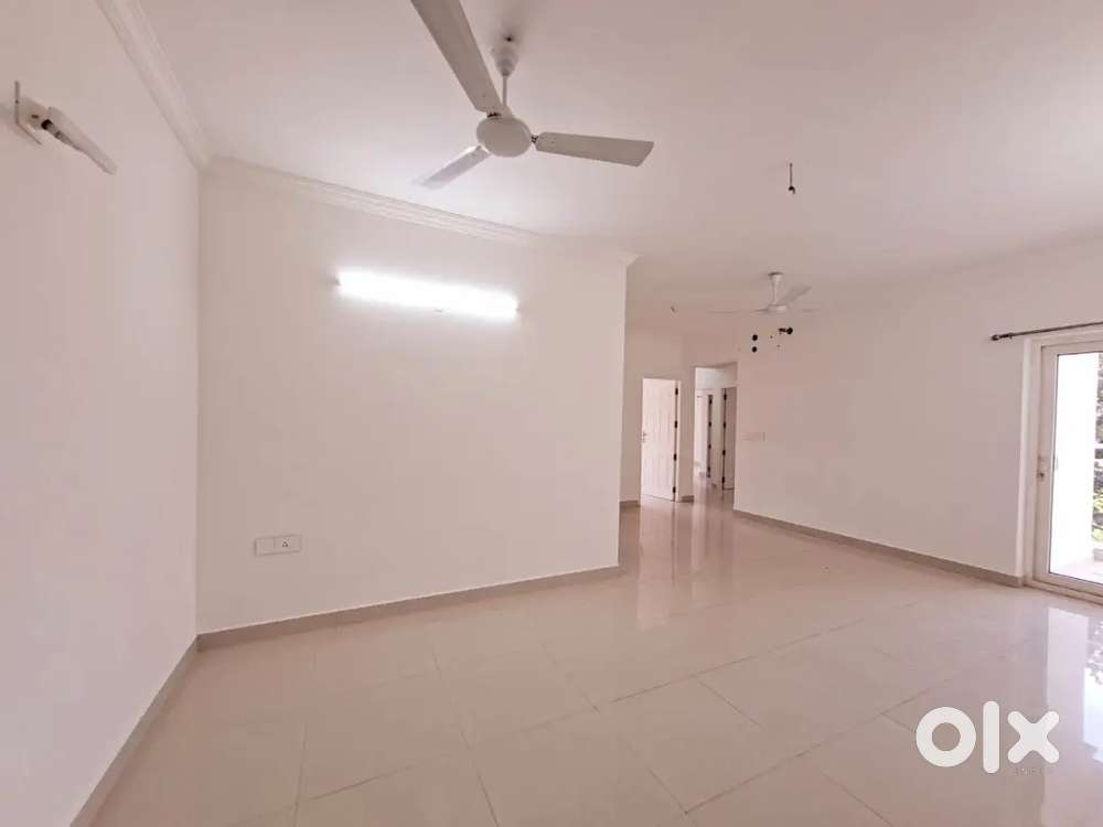 At Vazhuthacaud 3BHK beautiful unfurnished flat for rent