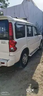 Mahindra Scorpio 2014 Diesel 127000 Km Driven Lene Wala hai msg kara