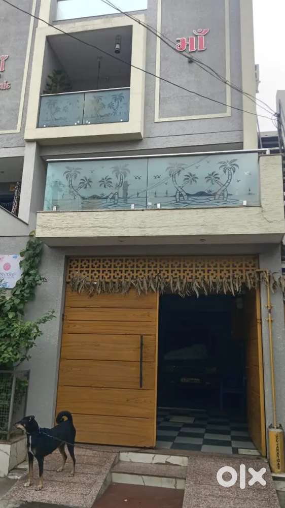 Job girls mate best location