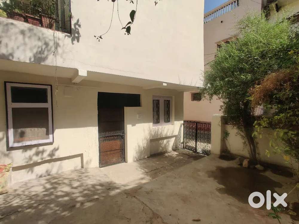 2 bhk House for rent in nayapura, Kota - Prime Location!