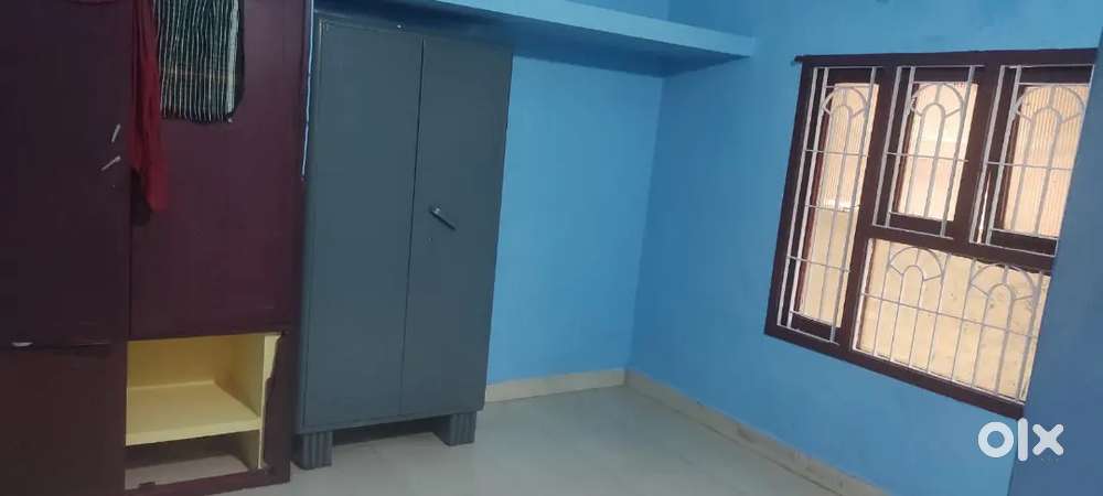 Bachelors Female Room sharing