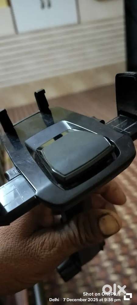 Mobile stend shishe wala original h