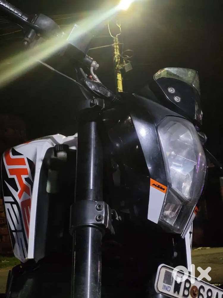 KTM DUKE 125 FULL GOOD CONDITION