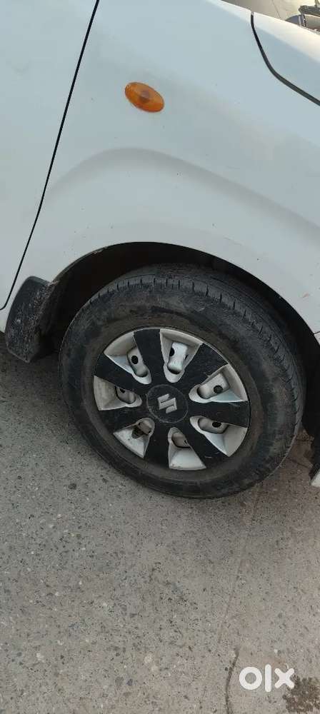 13 no. Tyre rime wheels cover