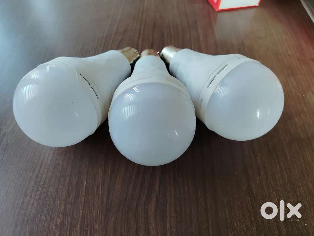 12 W INVERTER LED BULB 3 NOS