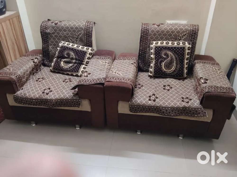 3-Seater & 1-Seater Comfortable Sofa in Excellent Condition- Like New