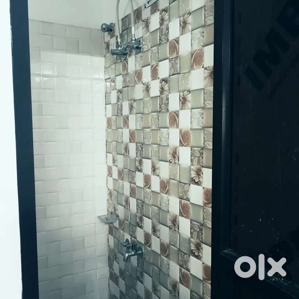 Need Female Room Partner