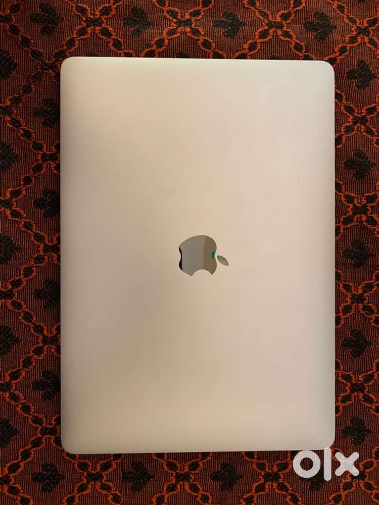 Macbook Pro 2020 with Touch Bar