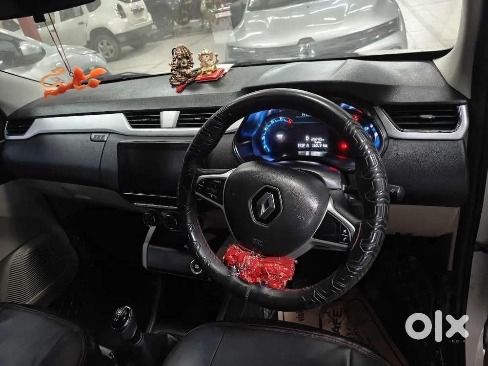 Renault Triber 2024 Petrol Well Maintained UP32 lucknow number