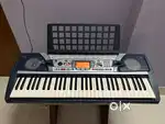 Yamaha Electronic Keyboard