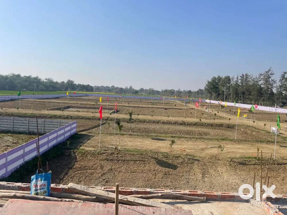 Lucknow khurdahi bajar Jalsa resort ke nikat plot Ring road Se Lage