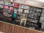कपड़े की दुकान पर काम करने के लड़के या लड़की की जरूरत