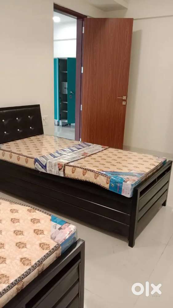 Owner pg paying guest cleaning wifi gas free with huge balcony Andheri