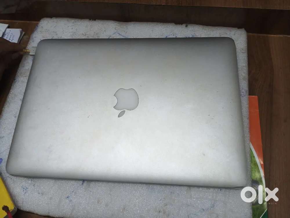 Apple macbook leptop