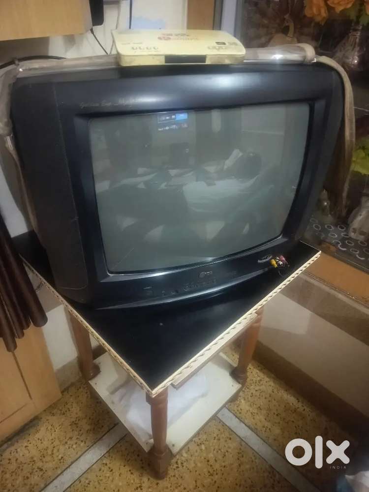 LG golden eye magic colour TV