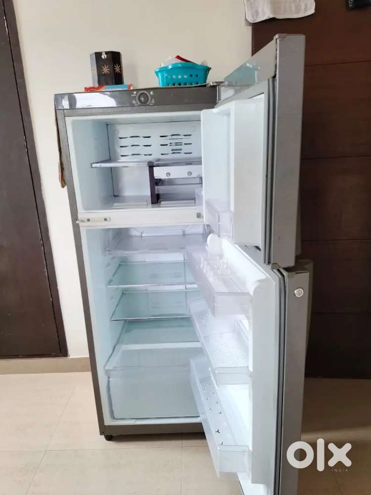 Fridge 240 liter double door