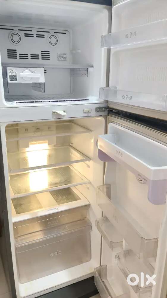 Fridge LG four star 290 liters