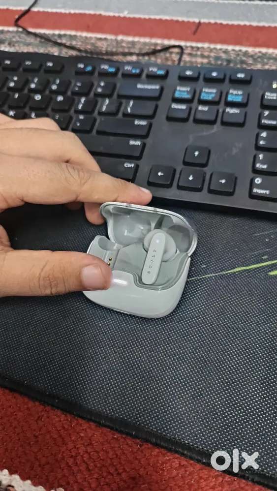 Boult Earbuds TWS
