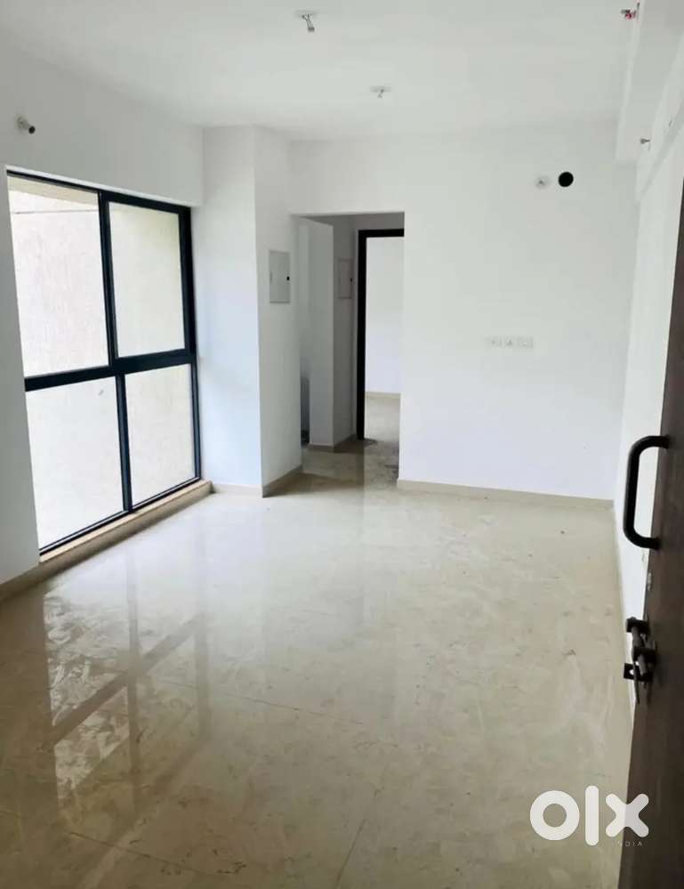 Roommate required