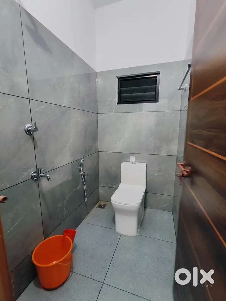 SINGIL ROOM RENT 8K 1BOY