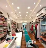 सम्पर्क करे-साड़ी या सूट  शोरूम में लड़कियों और लड़कों की आवश्यकता हैं