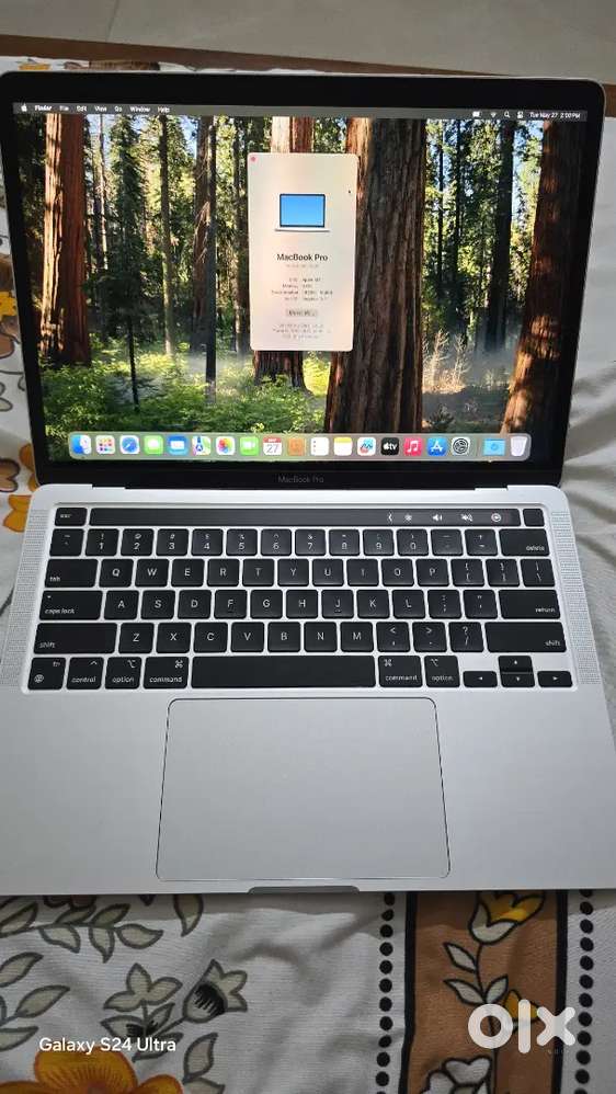 Macbook Pro M1 2022 version (without charger)