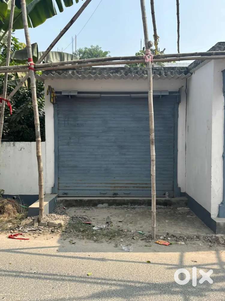 1Shop 2000  2 shop 4000 dighi gm office ke main road ke bagal me
