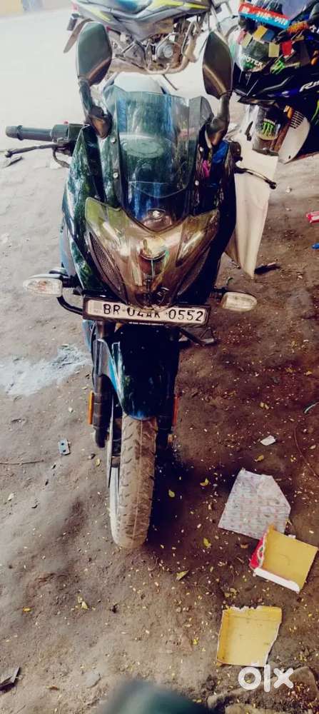 Bajaj pulsar 220f in mint condition