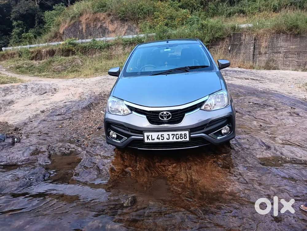 Toyota Etios Liva 2013