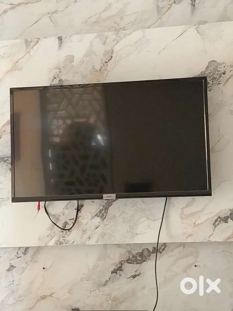 TCL 32 inch smart hd android tv mint condition