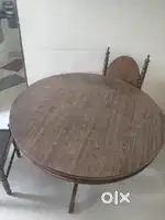 4 seater dining table