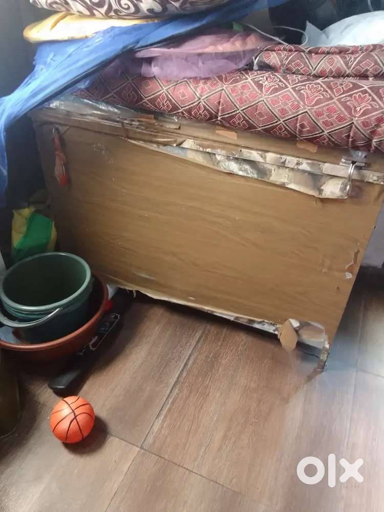 Big size peti with full space good condition