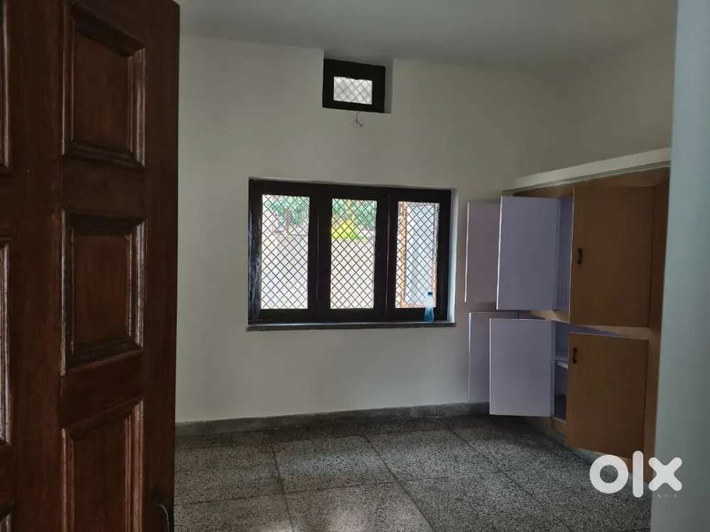 1 room set for rent in kandoli