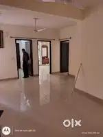3 bhk very good condition flat available for rent momdan family allow