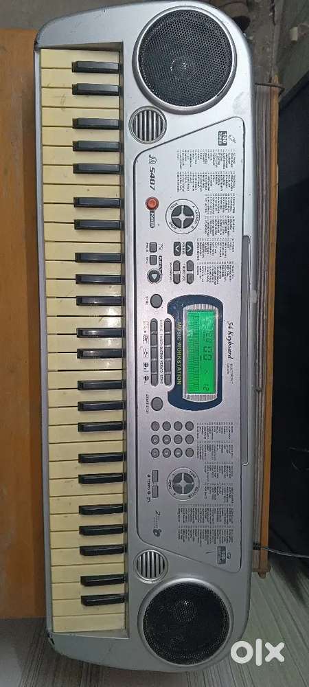 Casio type keyboard 5407 LED display 100tone & rhythm many melodies