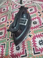 Cloth iron