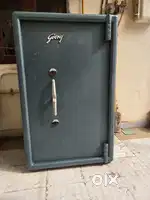 Godrej defender Plus safe 49 inch original key to set