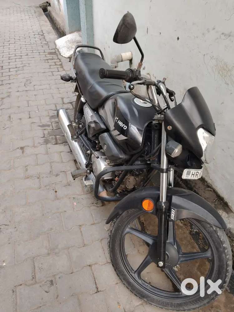 Hero hf deluxe moter cycle
