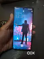Vivo v 40 8gb ram 128gb ro.