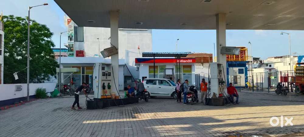 Petrol pump