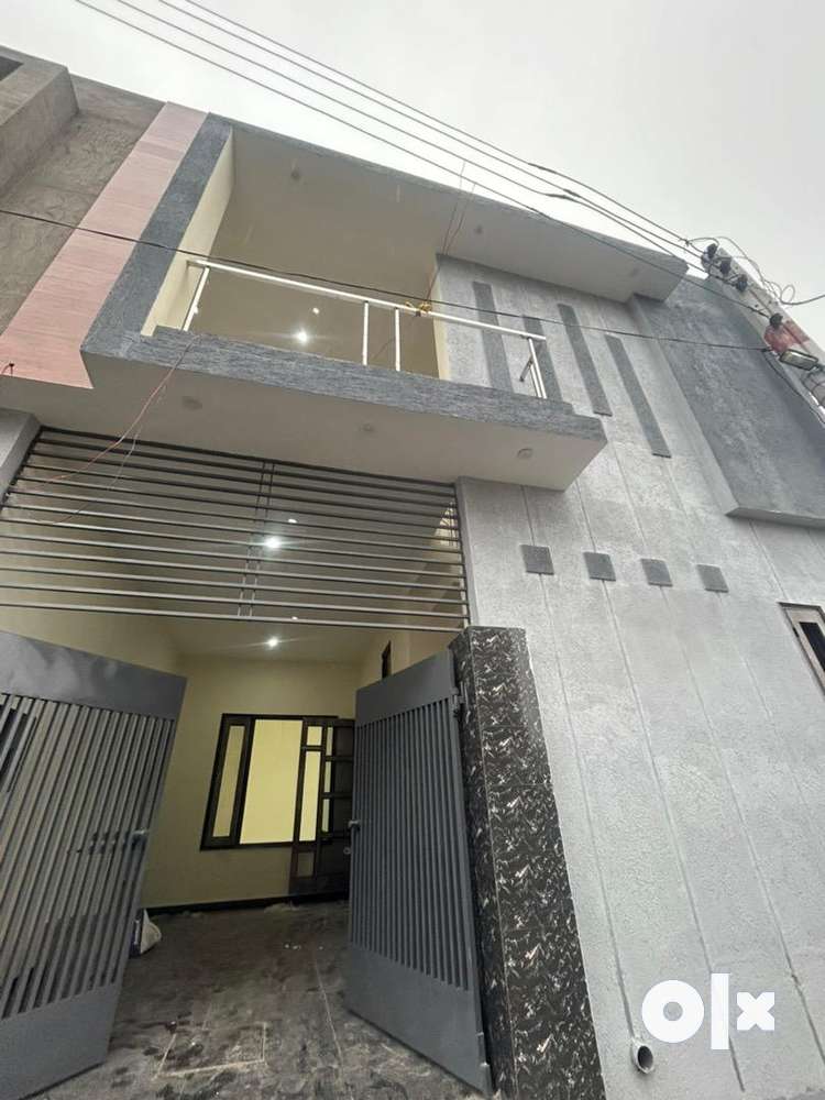140 gaj 3bhk is on sale in affordable prices