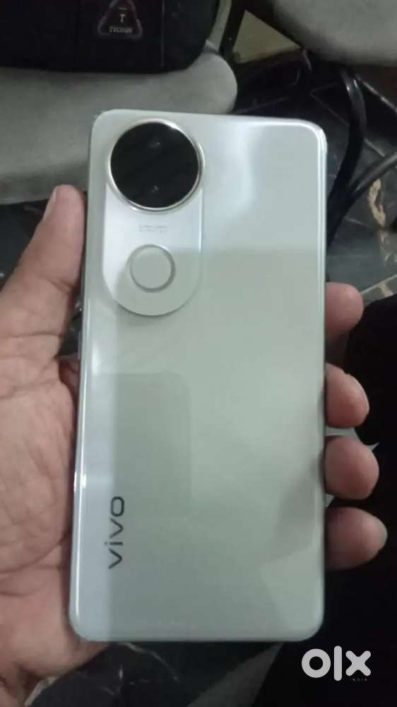 Vivo v50 e 5g brand new phone