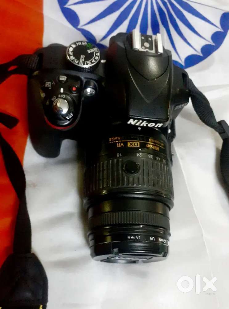 Nikon D3300 with 18-55 ,camera in mint condition want to sell,